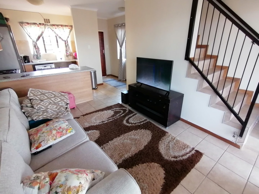 2 Bedroom Property for Sale in Hillside Free State